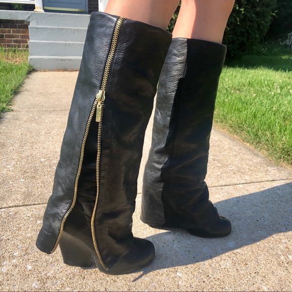Leather boots - Picture 3 of 3